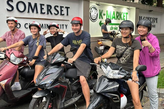 Ho Chi Minh City: Street Food & Sightseeing Tour with Local Guide - Pickup, Drop-Off, and Your Mobile Ticket: Easy Start, Less Guessing
