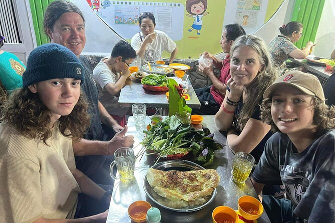 Ho Chi Minh City: Street Food & Sightseeing Tour with Local Guide - Safety on Saigon Roads: Helmets, Local Drivers, and What to Wear