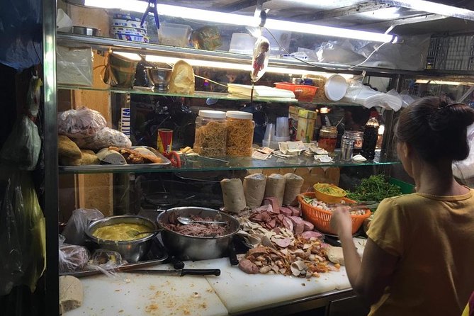 Ho Chi Minh City: Street Food Walking Tour with 12 Tastings - Route, pacing, and why four hours is the sweet spot