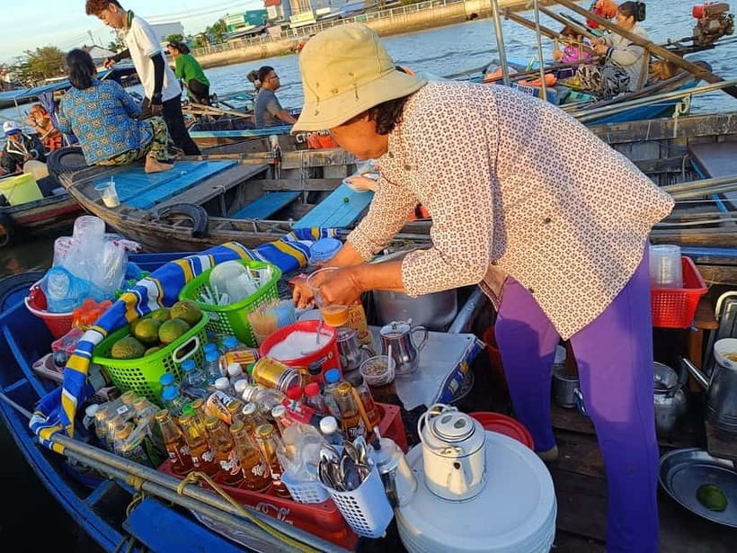 Ho Chi Minh: Group Cai Rang Floating Market 1 Day Tour - Hu Tieu vermicelli workshop: learning the texture, not just the legend