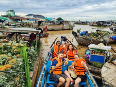 Ho Chi Minh: Group Cai Rang Floating Market 1 Day Tour - Cai Rang floating market at Can Tho: breakfast from the water