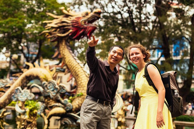Ho Chi Minh: PRIVATE Off the Beaten Track Tour with a Local - Binh Tay and nearby market streets: the sensory lesson you can’t get from photos
