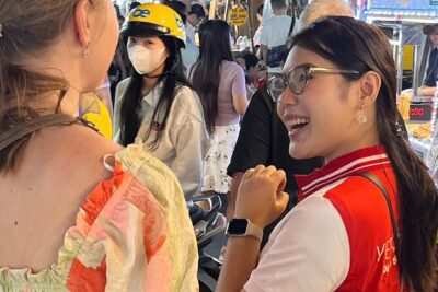 Ho Chi Minh Street Food and Sightseeing By Motorbike - Riding Through Saigon: The Comfort and Safety Angle