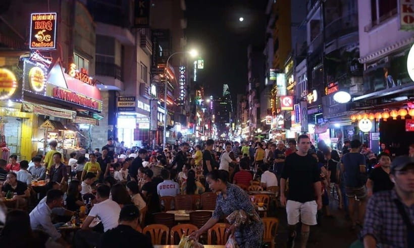 Ho Chi Minh: Tasty Vegan Food and local Beer by Motorbike - From Opera House To Scooter Seat: How The Night Ride Works