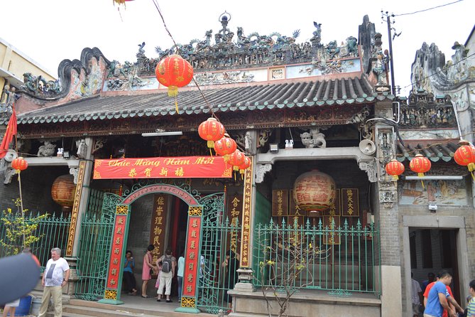 Individual Saigon city tour as a private tour - Chợ Lớn and Thien Hau Pagoda: Chinatown with real atmosphere