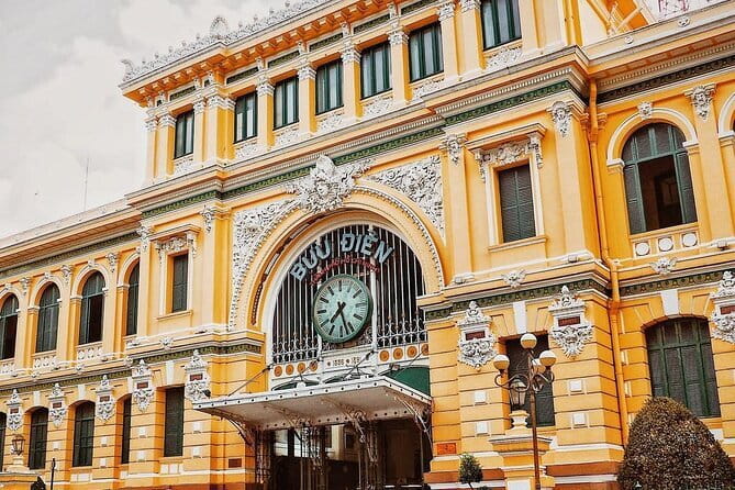 Jeep tour Sai Gon Private half day culture and history tour - A private Jeep day that keeps Saigon from feeling chaotic