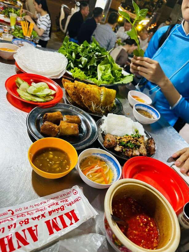 KISSTOUR | Motorbike Food Tour Female Drivers in Ho Chi Minh - Key things I’d circle before you book