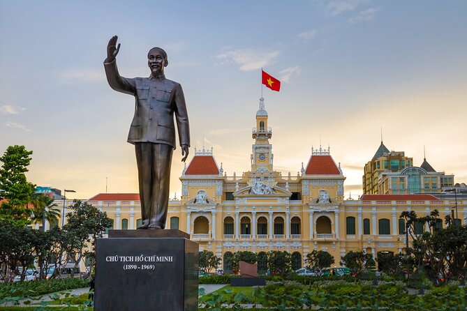Layover Tour in Ho Chi Minh - Stop 5 and 6: Notre Dame Cathedral, Central Post Office, and Nguyen Hue Street (Classic Saigon)