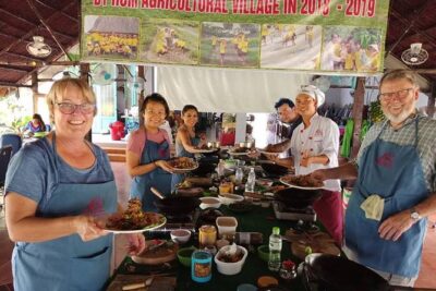 Market to Farm to Table Cooking Class in saigon - Wet market morning: ingredients, seafood, and fresh fruit