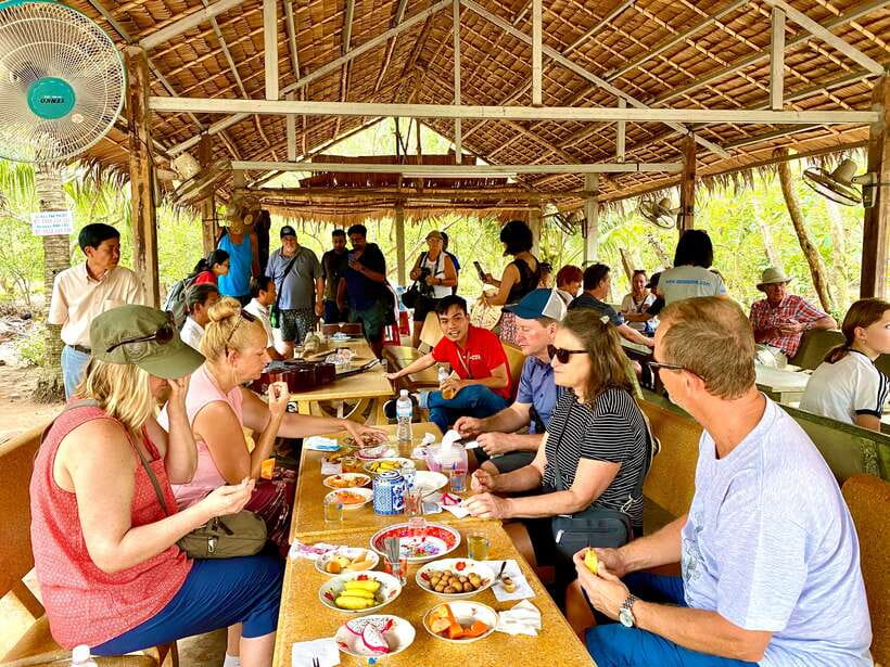 Mekong Delta 2 Days: Floating Markets & Cultural Exploration - Cai Rang Floating Market Morning: Seeing River Trading Up Close