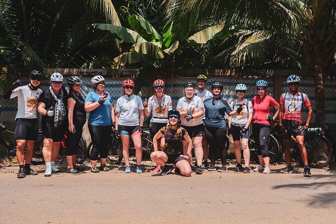 Mekong Delta 4 Days Cycling Trip-Off the Beaten Track - Day 4: Cai Rang Floating Market by Boat and the Phong Dien Artisan Stop