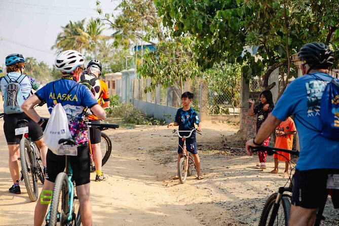 Mekong Delta 4 Days Cycling Trip-Off the Beaten Track - Day 1 on An Binh Island: A Gentle Start That Still Feels Remote