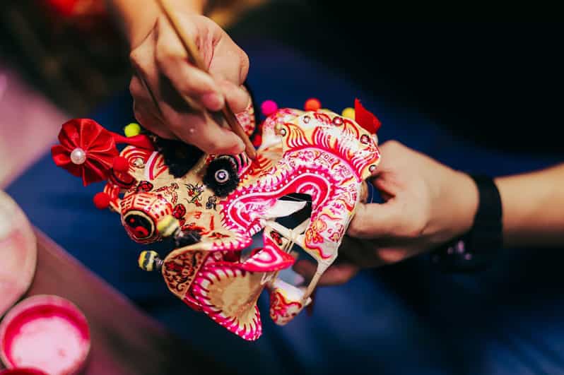 Mini Lion head decoration workshop - The Logistics That Matter on Day-of