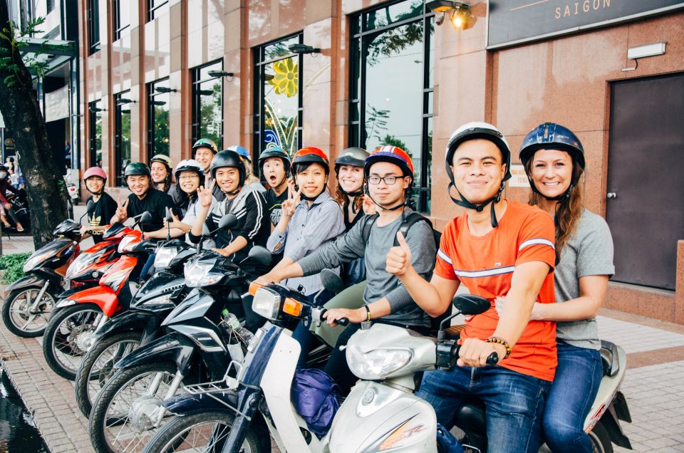 Night Food Tour - Explore Saigon Secrets - Floating market life, Mekong coconut, and District 4’s street-food finale