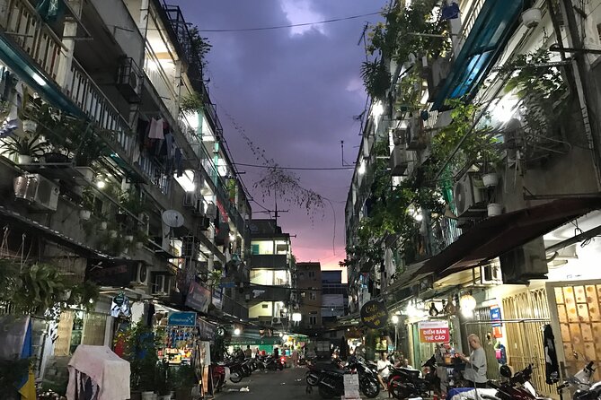 Private Craft Beer and Sightseeing Adventure Tour on Scooter in Ho Chi Minh City - Ho Thi Ky Flower Market and Chợ Campuchia: colors, photos, and local trade