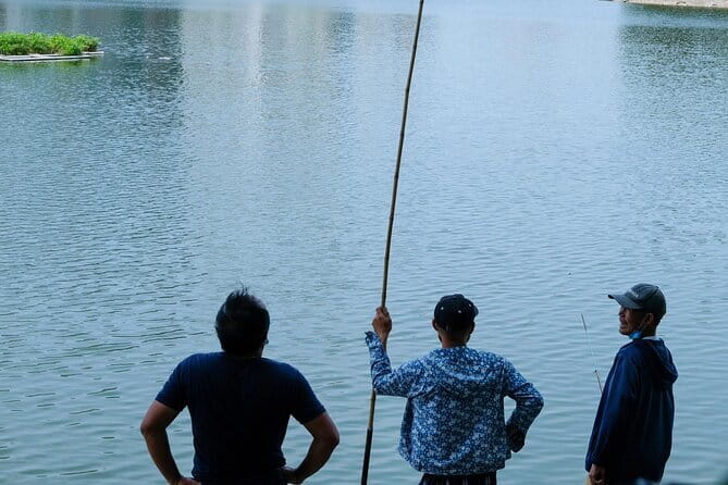 Private Full-Day Ho Chi Minh City Fishing Adventure - The guide matters: English help and a lighter tone