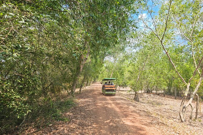 Private Full Day Mekong Delta Tour to Dong Thap Muoi Wetlands - Getting there: the 7:00 AM start and the ride you’ll feel