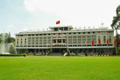 Private Ho Chi Minh City Discovery Full-Day Guided Tour - Colonial Ho Chi Minh City: Central Post Office, Notre Dame Cathedral, and Opera House