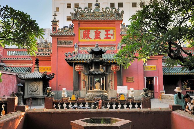 Private Ho Chi Minh City Tour - Notre Dame Cathedral and the Central Post Office: French Saigon, day-to-day scale
