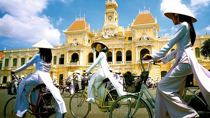 Private Ho Chi Minh City Tour Full day Trip - Notre Dame Cathedral of Saigon: A Photo Stop With Context