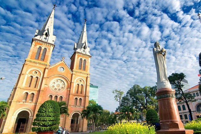 Private Ho Chi Minh City Tour Full day Trip - Reunification Palace and War Remnants Museum: Vietnam on the Ground, Not in a Textbook