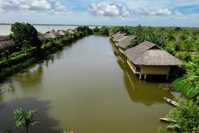 PRIVATE LUXURY Mekong 1 Day with Biking, Fishing, Cooking Class & BBQ LUNCH - Starting in Ho Chi Minh City: the ride that sets the tone