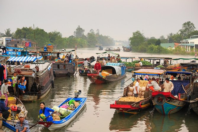 PRIVATE LUXURY Mekong 1 Day with Biking, Fishing, Cooking Class & BBQ LUNCH - BBQ lunch and bee farm tea: Southern flavors with context