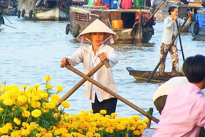 PRIVATE LUXURY Mekong Delta full day from HCM city - Ben Tre lunch: where the day switches from sightseeing to sitting down
