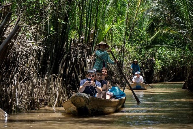 PRIVATE LUXURY Mekong Delta full day from HCM city - Culture house and local music: how the afternoon becomes memorable