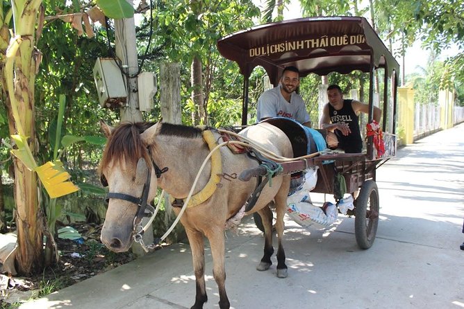 Private Mekong Delta Tour – Boat Ride & Local Lunch - Folk Music in a Peaceful Garden: A Calmer Pause