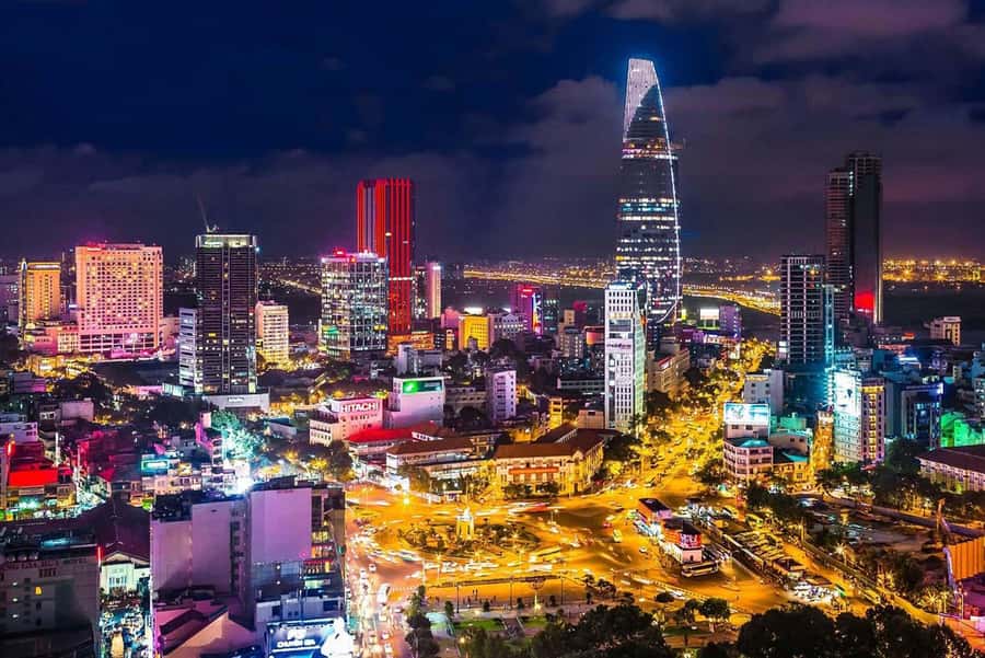 Private Saigon Highlights Tour by Car – Flexible Half Day - Ben Thanh Market finale, rooftop café view, or Thien Hau in Cholon