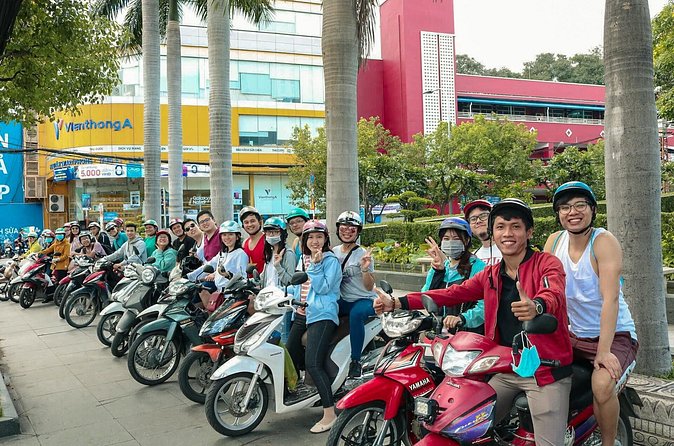 Private Scooter 4-hour Non-touristy Hidden City Tour In Ho Chi Minh - Stop 5: Nguyen Thiên Thuật Apartment Buildings and Everyday War-Era Housing