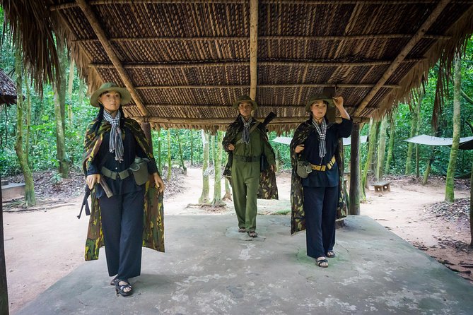 Private Tour to Explore Cu Chi Tunnels and Mekong Delta - A full day split between war tunnels and Mekong river life