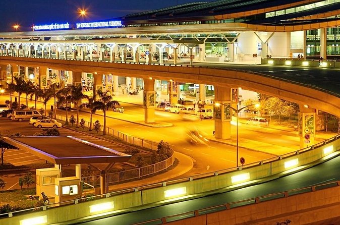 Private transfer Tan Son Nhat Airport (SGN) - Hotels In City - Pickup Made Simple: Hotel Lobby vs Airport Exit Gate