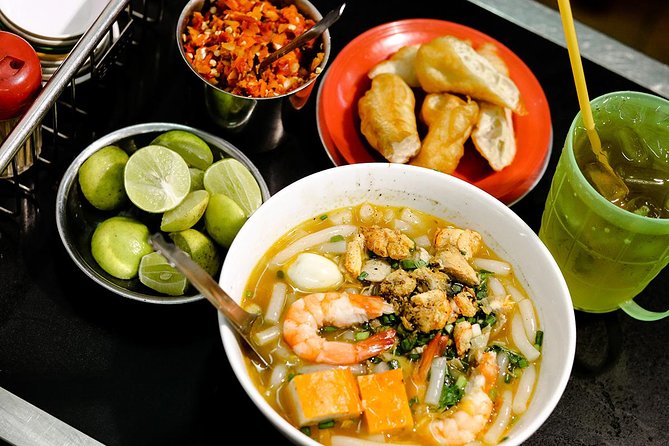 Saigon Backstreets City Tour on Scooter including Food - Guides You Can Trust in Traffic: Names to Watch For
