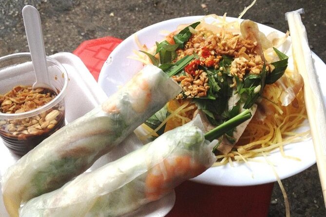 Saigon city tour & Street food - How you learn: noodle-making and sugarcane juice