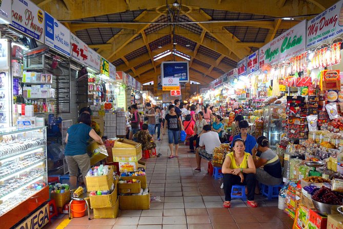Saigon in a Day: Ho Chi Minh City Sightseeing and Night Food Tour - Pho 24 and Vietnamese coffee: a real breakfast, not a token bite