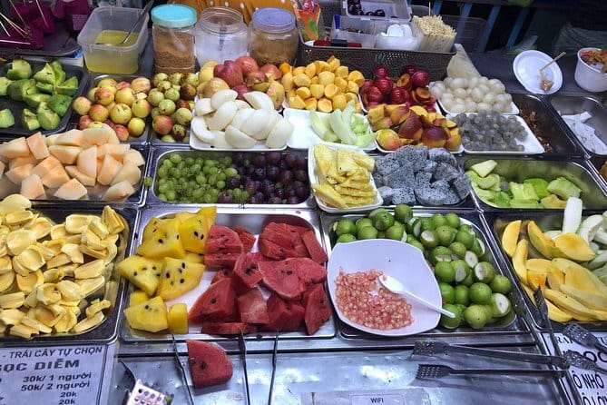 Saigon Local Sightseeing Free Walking Tour - Fresh Flower Market: Color, Motion, and a Quick Taste of Morning Life