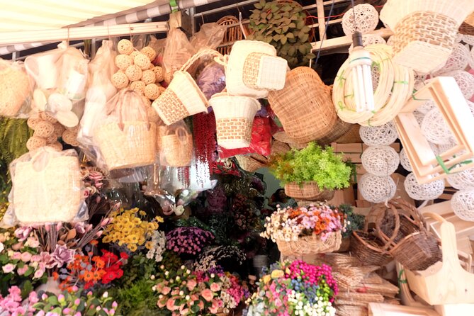 Saigon Morning Excursion by Scooter - Binh Tay Market and District 4: Finishing with Street Food Energy