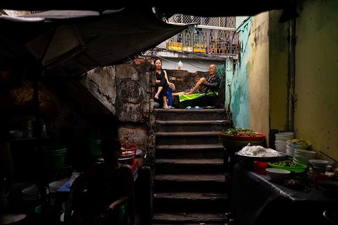 Saigon Railway Village Photo Tour - Golden-Light Railway Village: Capturing Daily Life Around the Tracks