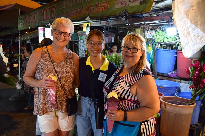 Saigon Street Food By Night - Foodie City Private Tour With Local Guide - A 5:30 pm Start Makes Dinner Feel Easy