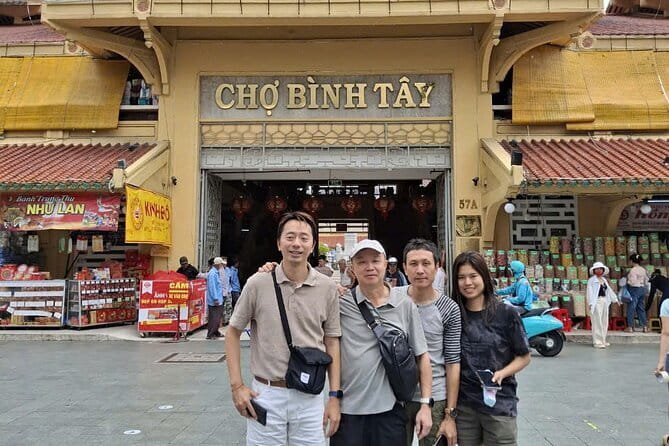 Small Group Ho Chi Minh City Half Day Sightseeing Tour - Pickup, group vibe, and how the guide shapes the tour