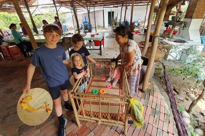 SMALL GROUP - Mekong Delta 1 Day Tour with Lunch - Vinh Trang Pagoda And River Tien: A Calm Start Before The River