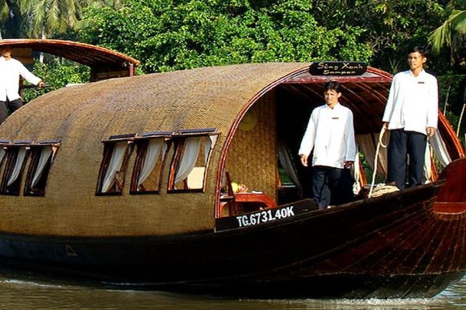 Song Xanh Sampan Mekong Cruise 2 Days 1 Night - Day 1 on the water: tea, seasonal fruit, and a Sa Dec stop