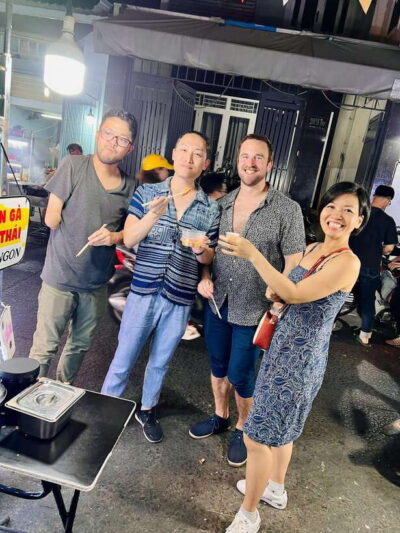 Street Food Walking Tour with a Cooking Instructor - Up to 15 Tastings Without a Fixed Menu: How the Flow Works