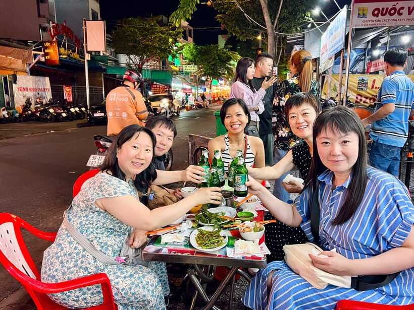 Street Food Walking Tour with a Cooking Instructor - Lua’s Teaching Style: More Than Just Eating