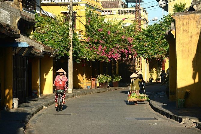 Vietnam Tour from the South to the North in 10 Days 9 Nights - Ho Chi Minh City and Cu Chi Tunnels: Big History, Practical Timing
