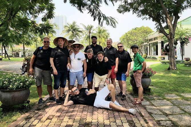 VIP Tour in Saigon: New Year’s Eve Fireworks 2027 by SpeedBoat - On board food and drinks: beer, finger food, vegetarian option, and champagne